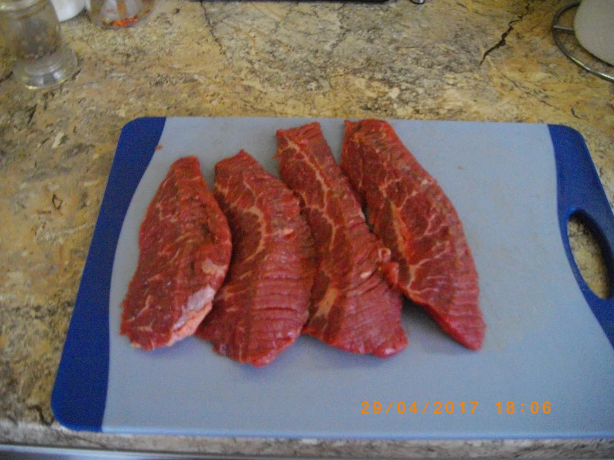 Rezept: Rinderflanke mit Spargel aus dem Kugelgrill Bild Nr. 5678 Rinderflanke mit Spargel aus dem Kugelgrill - Rezept - Bild Nr. 5678