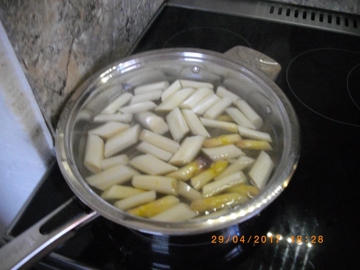 Rezept: Rinderflanke mit Spargel aus dem Kugelgrill Bild Nr. 5681 Rinderflanke mit Spargel aus dem Kugelgrill - Rezept - Bild Nr. 5681