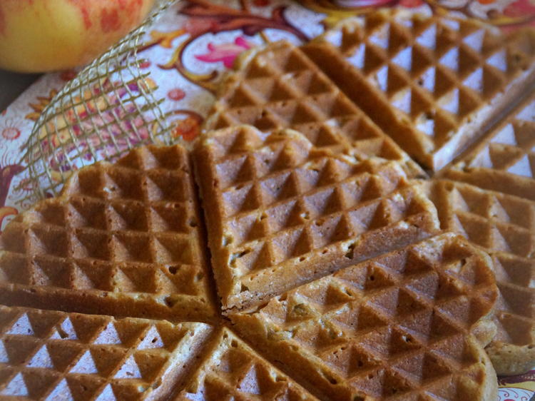 Frühstück: Apfel-Waffeln - Rezept mit Bild - kochbar.de