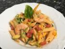Penne mit Garnelen und Zucchini in Tomatenrahm - Rezept - Bild Nr. 2