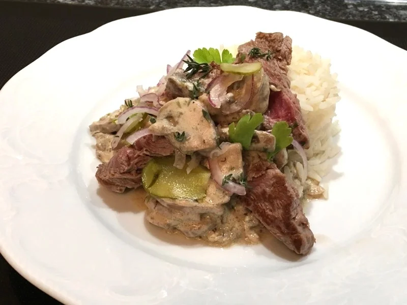 Rezept: Boeuf Stroganoff - ein Klassiker neu interpretiert Bild Nr. 2 Boeuf Stroganoff - ein Klassiker neu interpretiert - Rezept - Bild Nr. 2