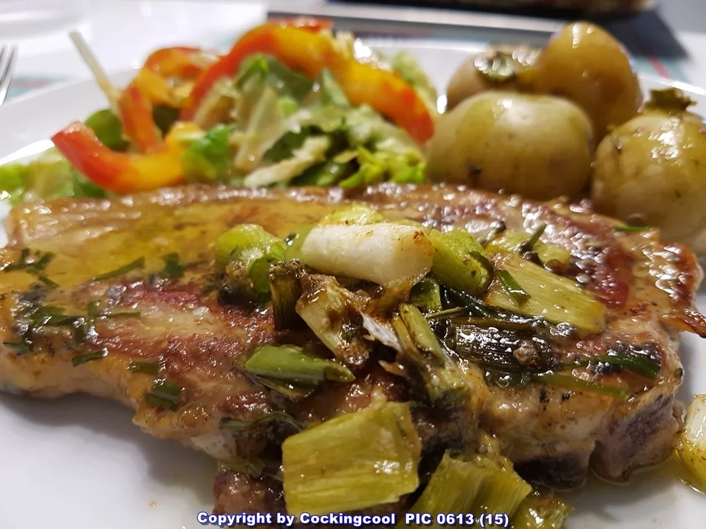 Rezept: Kalbskotelett Salat und Schwellmännchen à la Biggi Bild Nr. 5689 Kalbskotelett Salat und Schwellmännchen à la Biggi - Rezept - Bild Nr. 5689