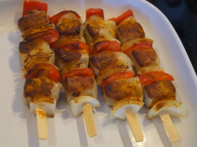 Rezept: Würstchen-Gemüse-Spieße mit Eier-Gemüse-Bratreis und Erdnusssauce Bild Nr. 5681 Würstchen-Gemüse-Spieße mit Eier-Gemüse-Bratreis und Erdnusssauce - Rezept - Bild Nr. 5681