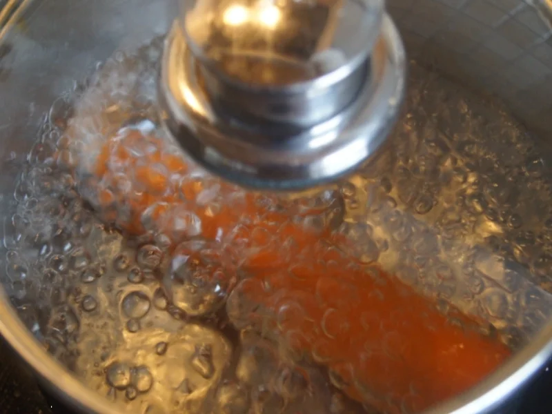 Rezept: Würstchen-Gemüse-Spieße mit Eier-Gemüse-Bratreis und Erdnusssauce Bild Nr. 5685 Würstchen-Gemüse-Spieße mit Eier-Gemüse-Bratreis und Erdnusssauce - Rezept - Bild Nr. 5685