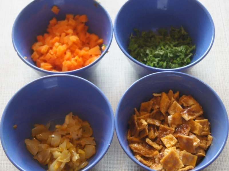 Rezept: Würstchen-Gemüse-Spieße mit Eier-Gemüse-Bratreis und Erdnusssauce Bild Nr. 5689 Würstchen-Gemüse-Spieße mit Eier-Gemüse-Bratreis und Erdnusssauce - Rezept - Bild Nr. 5689