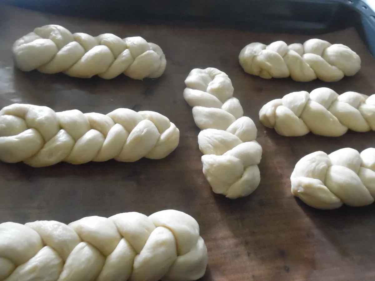 Zopf-Milch-Brötchen - Rezept - Bild Nr. 5688