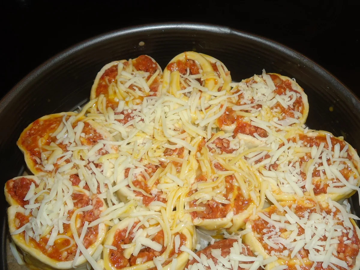 Rosetten-Hackfleisch Kuchen - Rezept - Bild Nr. 5692