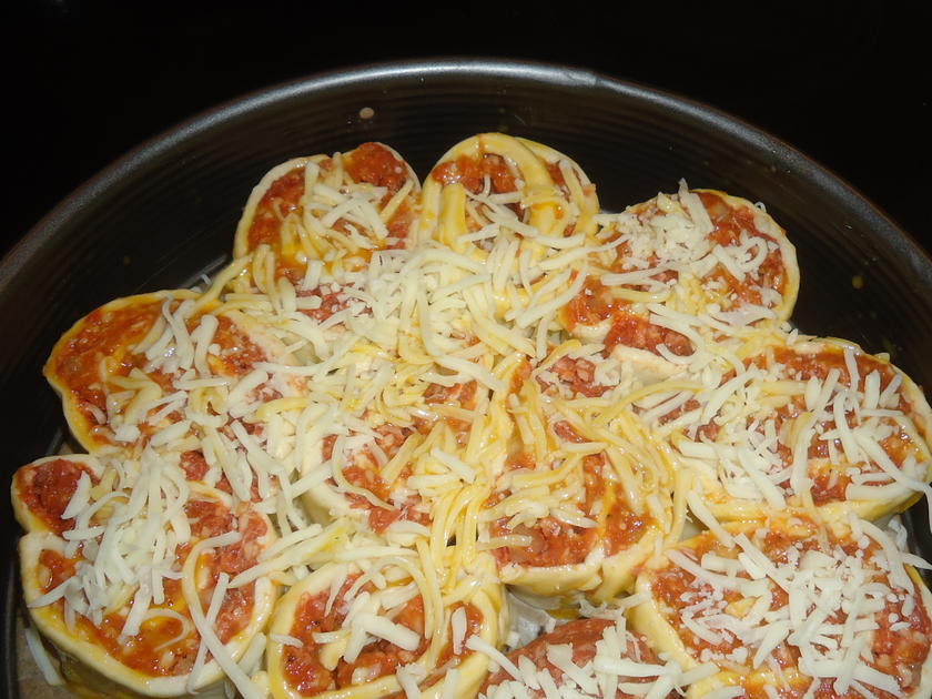 Rosetten Hackfleisch Kuchen - einfach - von Redbarett Rosetten Hackfleisch Kuchen - einfach - von Redbarett