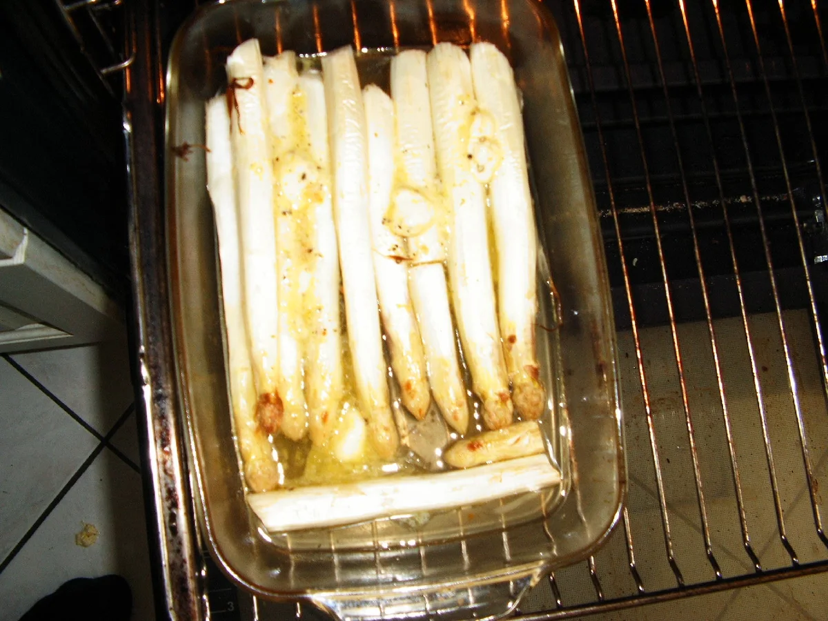 Ofenspargel mit Zitronenbutter - Rezept - Bild Nr. 5690
