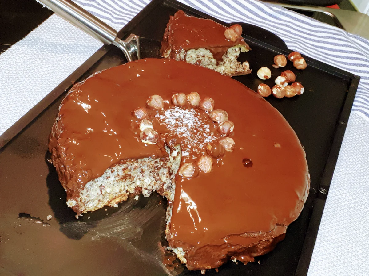 Rezept: BiNe` S HASELNUSSKUCHEN Bild Nr. 5699 BiNe` S HASELNUSSKUCHEN - Rezept - Bild Nr. 5699