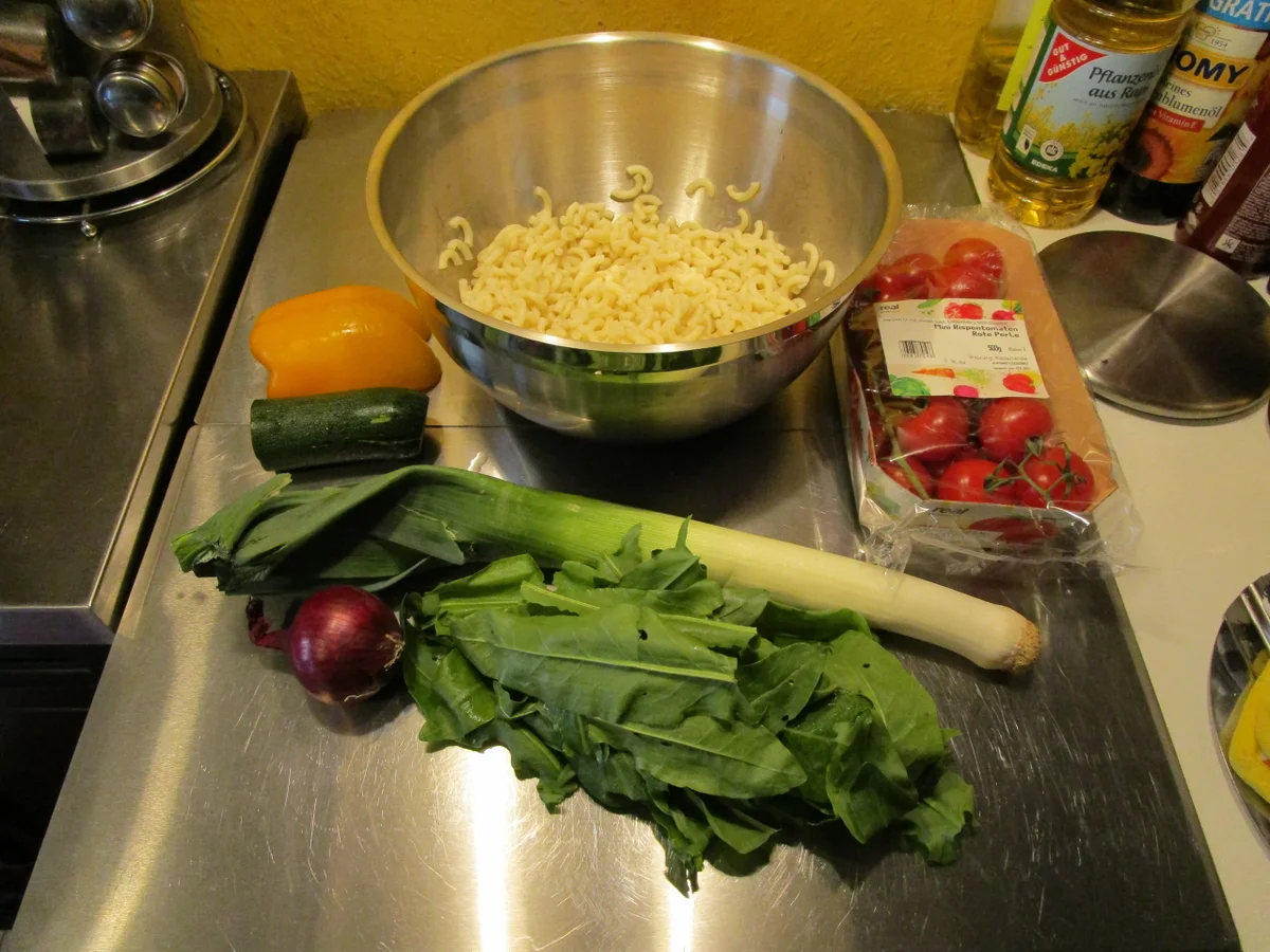 Nudelsalat mit Sauerampfer - Rezept - Bild Nr. 5692