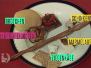 Pecorino-Walnuss-Cantucci, Croutons mit Schinkenmousse, Blätterteigrosen mit Zucchini - Rezept - Bild Nr. 2