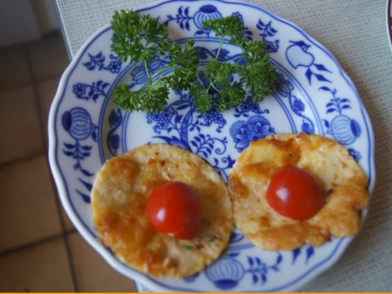 Schnitzel Wiener Art mit Spargel, Petersilien-Buttersauce und Frühkartoffeln - Rezept - Bild Nr. 5713