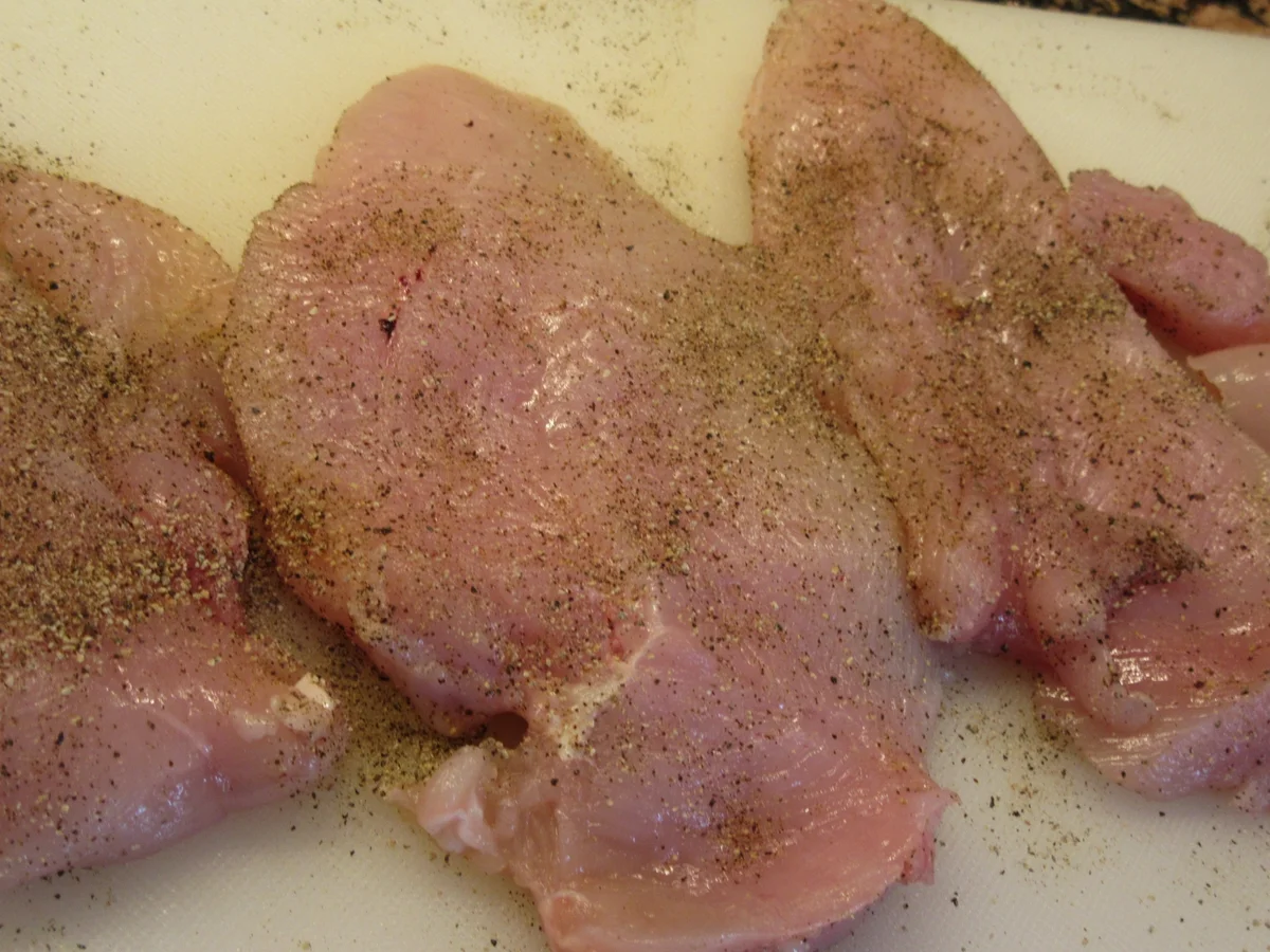 Geflügel: Hühnerschnitzel in Butterpanade - Rezept - Bild Nr. 5699