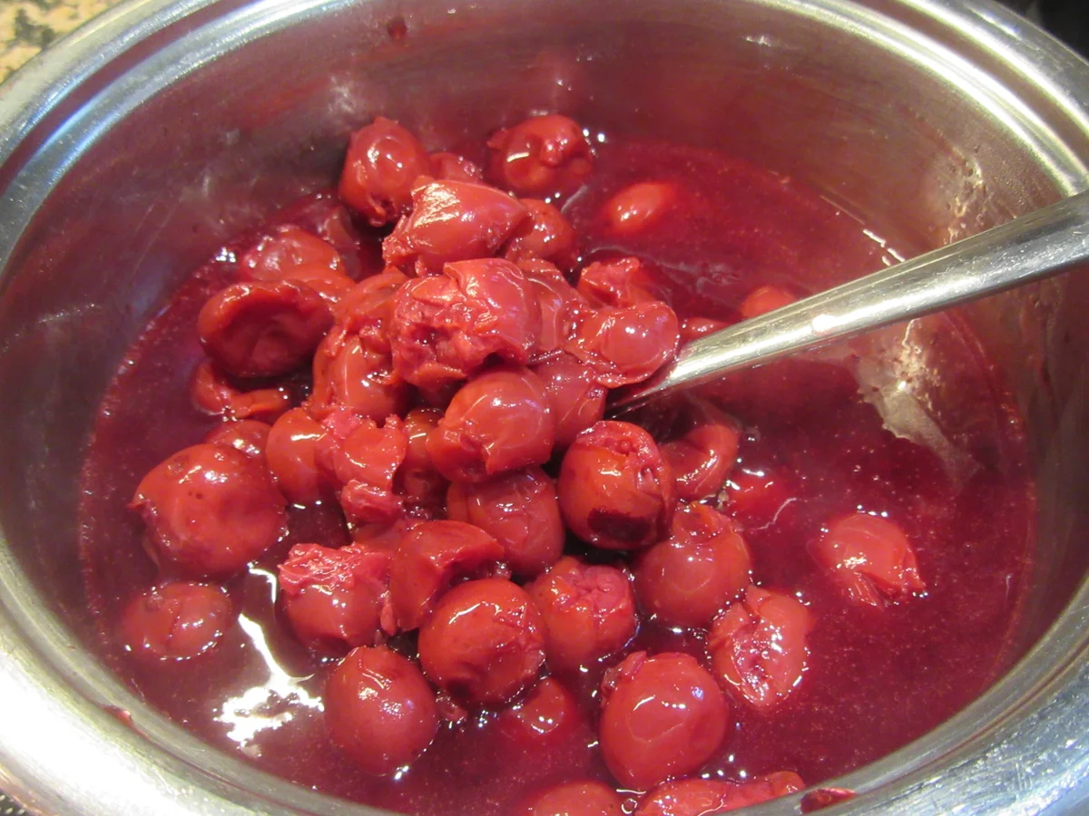 Backen: Schwarzwälder Kranz - Rezept - Bild Nr. 5707