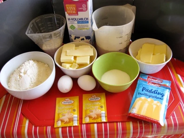 Rezept: Streuselkuchen mit Vanillepudding Bild Nr. 2 Streuselkuchen mit Vanillepudding - Rezept - Bild Nr. 2