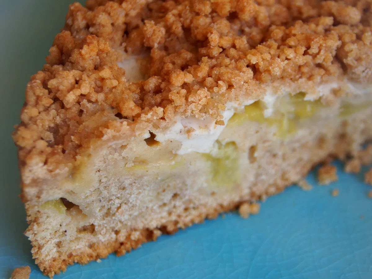 Rezept: Rhabarber-Pudding-Streusel-Kuchen Bild Nr. 2 Rhabarber-Pudding-Streusel-Kuchen - Rezept - Bild Nr. 2