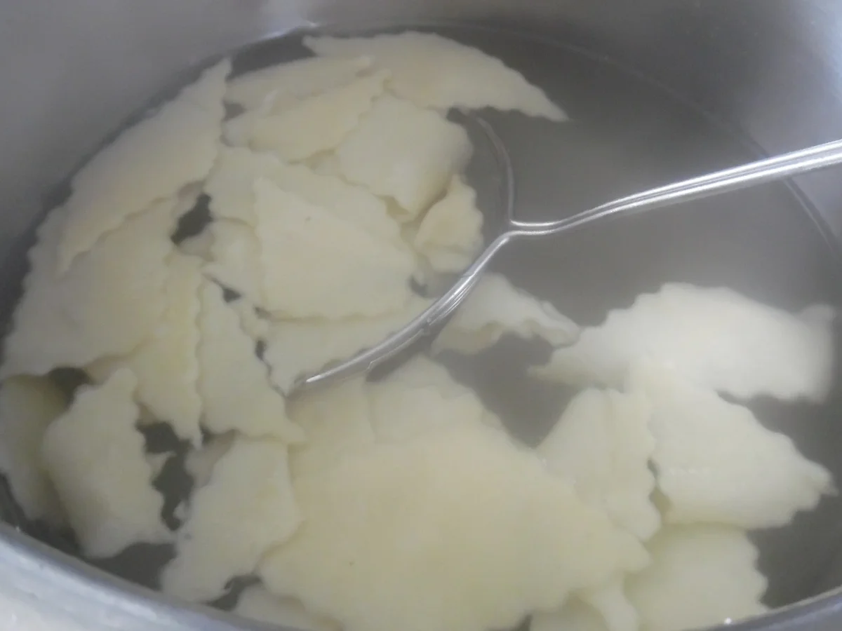 Rezept: Maltagliati - "ungleich geschnittene Nudeln" Bild Nr. 3 Maltagliati - "ungleich geschnittene Nudeln" - Rezept - Bild Nr. 3