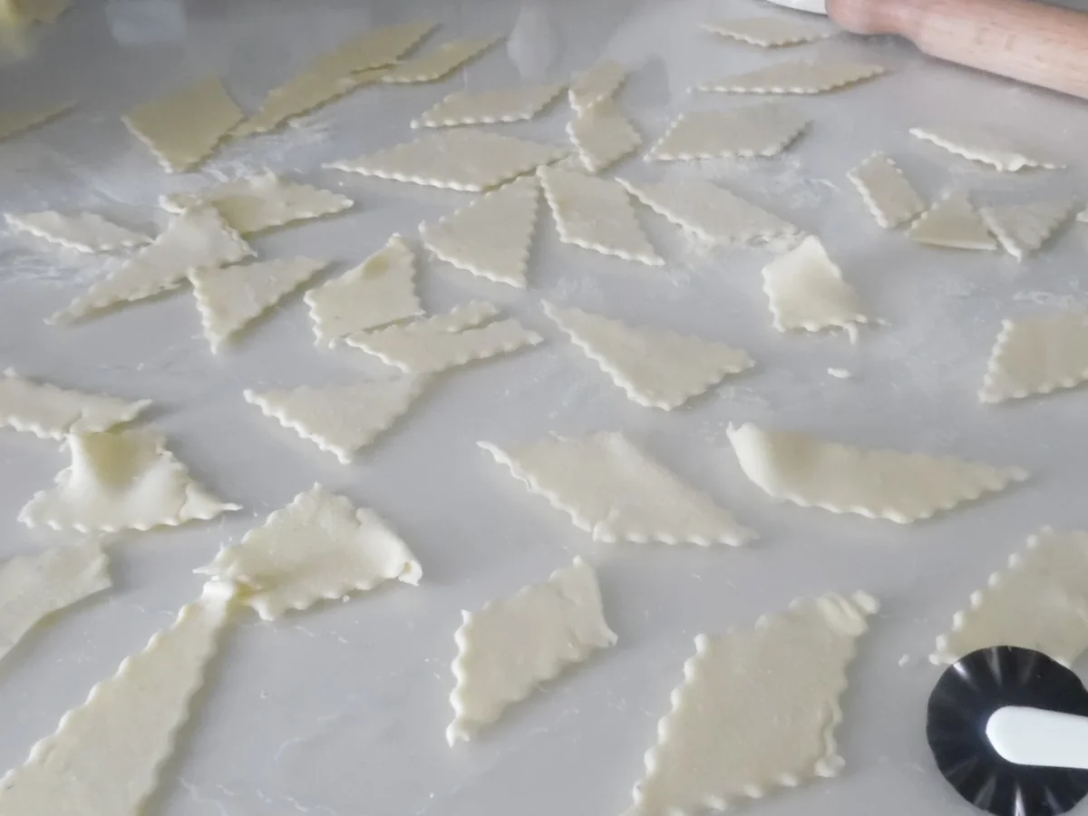 Rezept: Maltagliati - "ungleich geschnittene Nudeln" Bild Nr. 4 Maltagliati - "ungleich geschnittene Nudeln" - Rezept - Bild Nr. 4