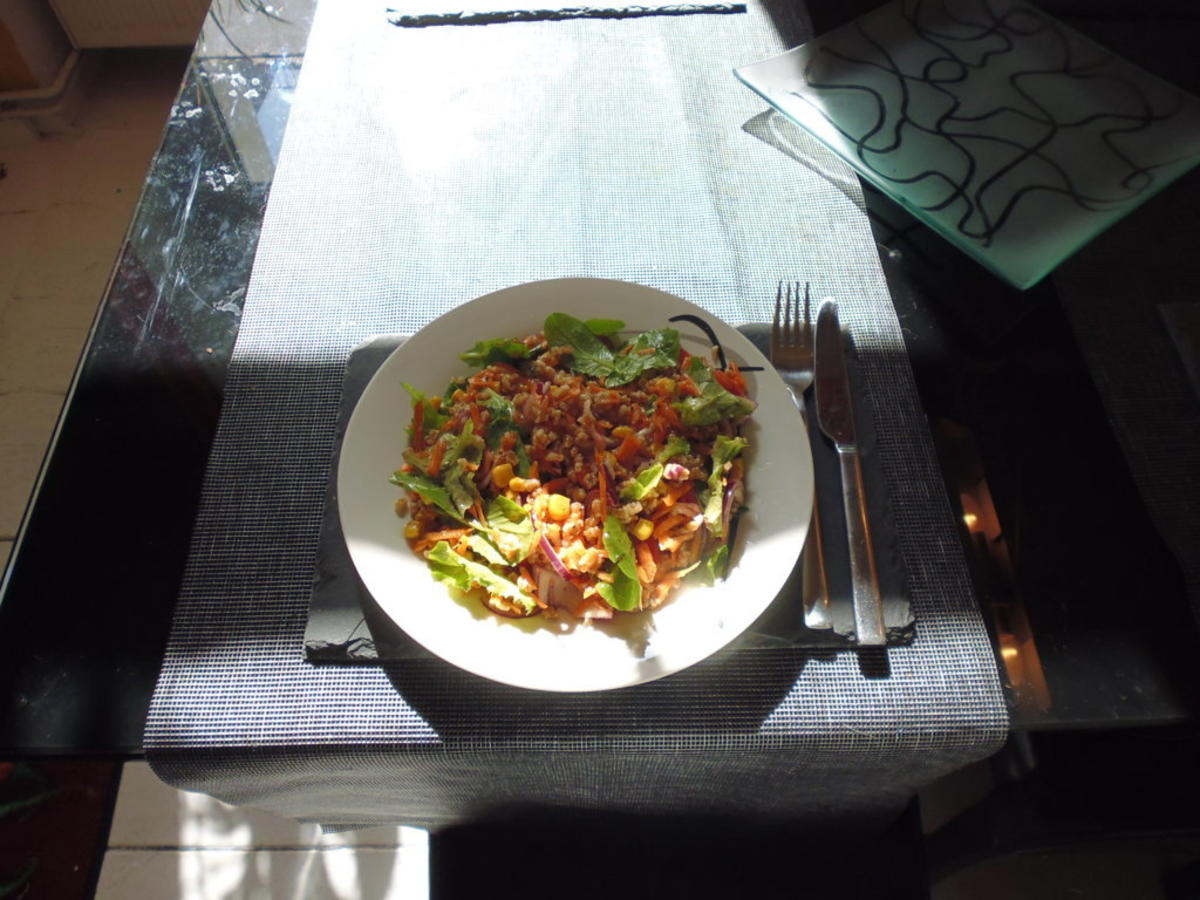 Dinkelsalat mit Salat von der Fensterbank - Rezept - Bild Nr. 5699