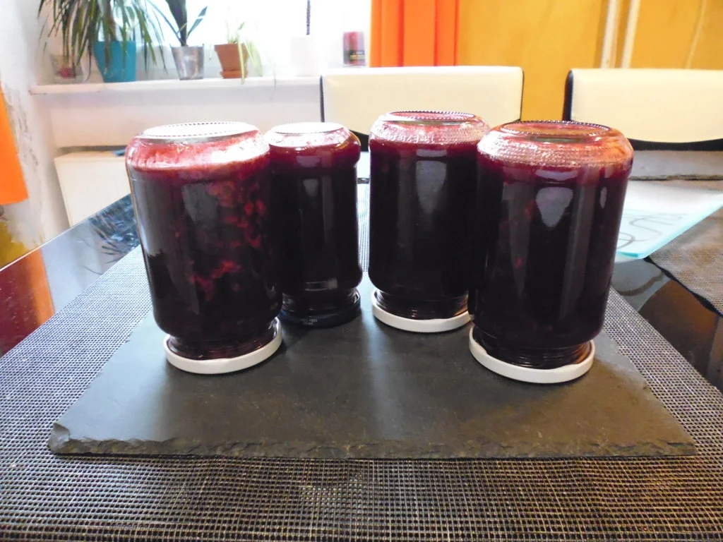 Kirsch-Amaretto-Nougat-Konfitüre - Rezept - Bild Nr. 5710