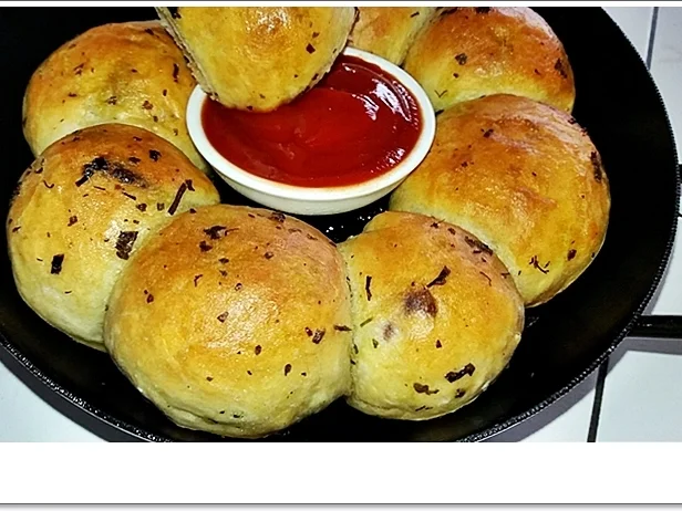 Rezept: Party- Bällchen aus dem Ofen und BBQ Sauce dazu Bild Nr. 5699 Party- Bällchen aus dem Ofen und BBQ Sauce dazu - Rezept - Bild Nr. 5699