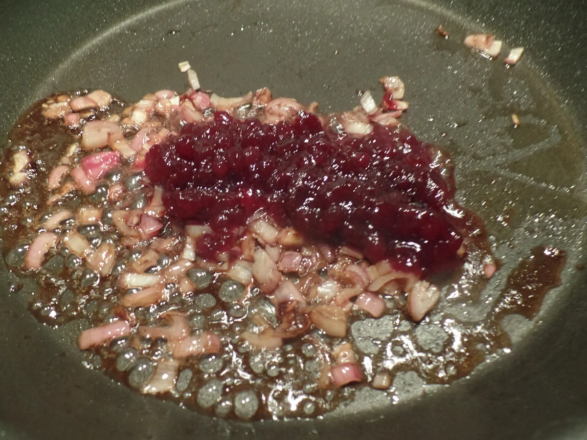 Rezept: Gratinierter Spargel mit Hüftsteak und Preiselbeersoße Bild Nr. 5724 Gratinierter Spargel mit Hüftsteak und Preiselbeersoße - Rezept - Bild Nr. 5724