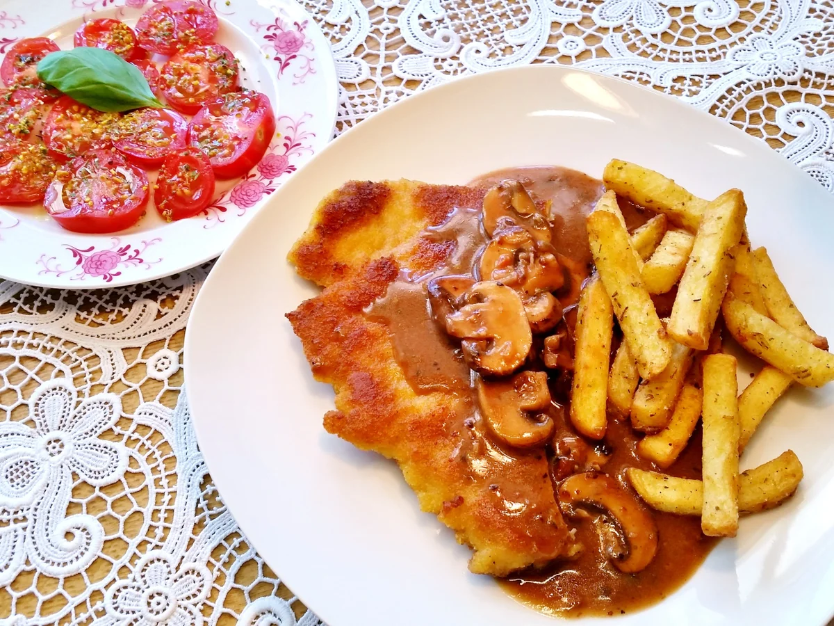 Rezept: Zwiebelsoße mit Champignons - ein Grundrezept Bild Nr. 5706 Zwiebelsoße mit Champignons - ein Grundrezept - Rezept - Bild Nr. 5706