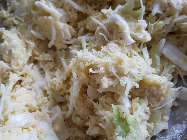 Schweinefilet mit Krautfrikadellen und Salat à la Biggi - Rezept - Bild Nr. 5710