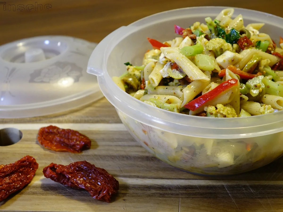 Mediterraner Blumenkohl-Nudelsalat - Rezept - Bild Nr. 5716