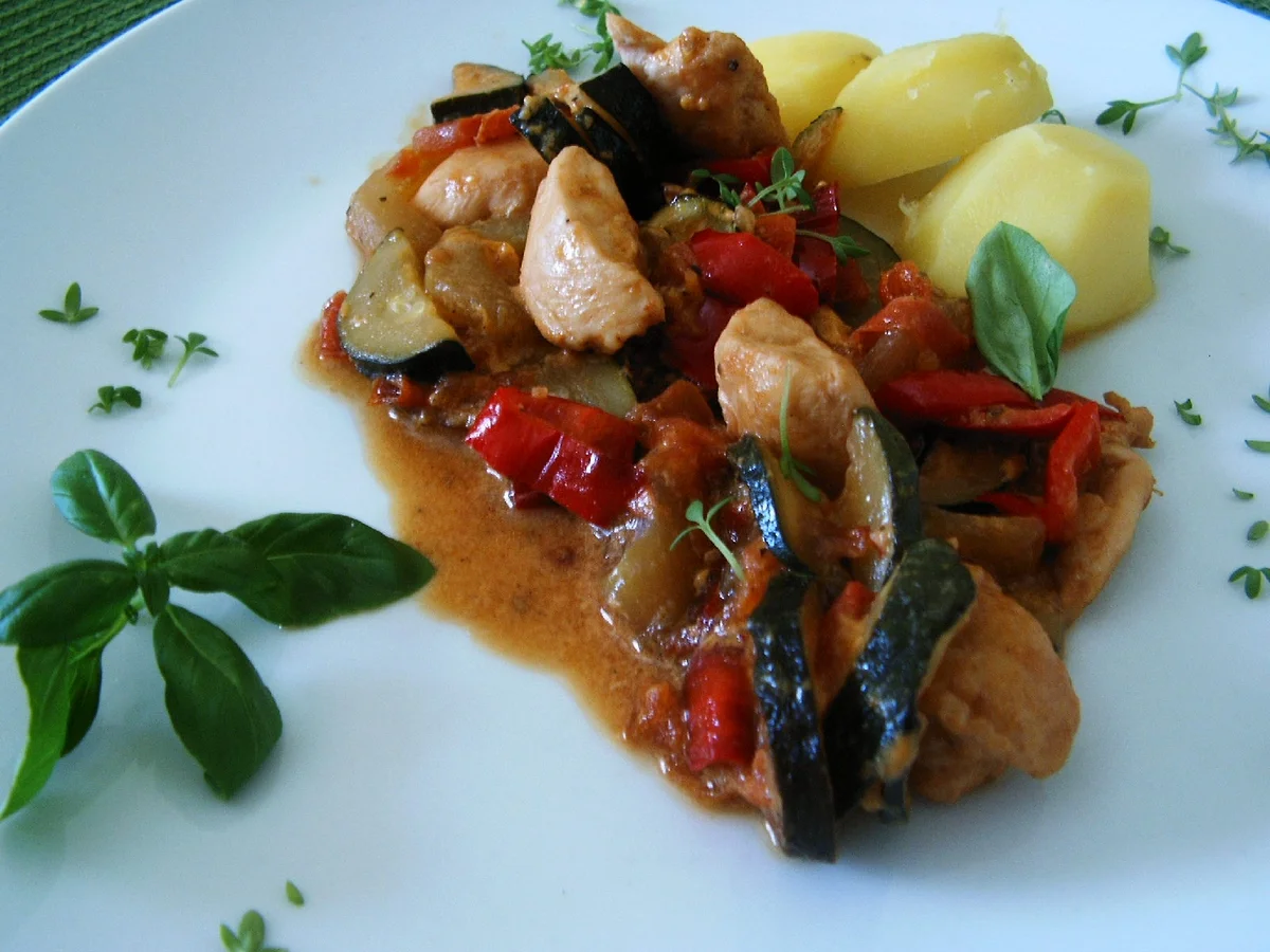 Rezept: Hähnchen-Gemüsepfanne Bild Nr. 5710 Hähnchen-Gemüsepfanne - Rezept - Bild Nr. 5710