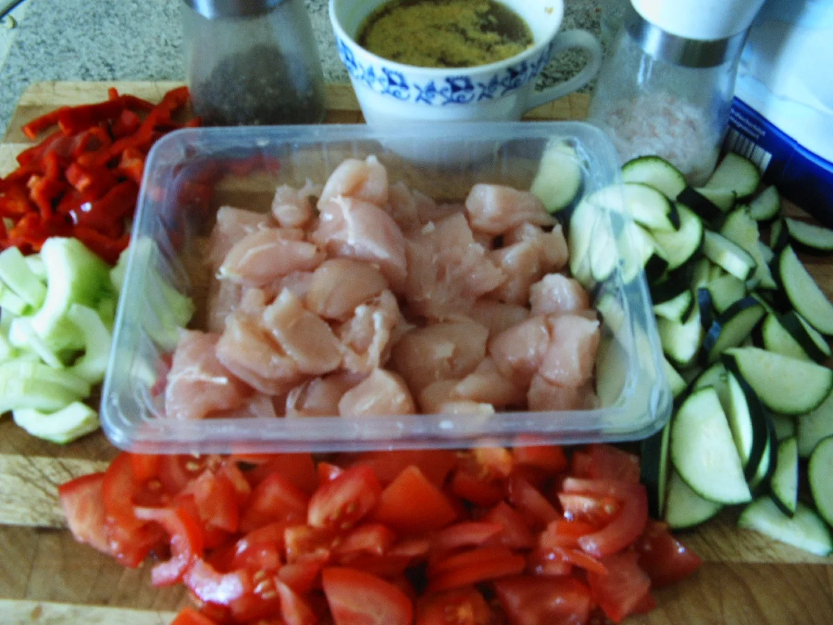 Rezept: Hähnchen-Gemüsepfanne Bild Nr. 5711 Hähnchen-Gemüsepfanne - Rezept - Bild Nr. 5711