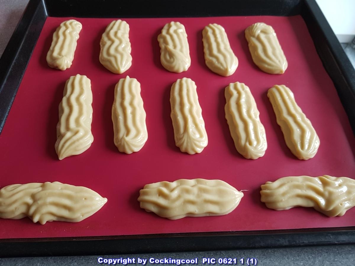 &amp;quot;Eclairs&amp;quot; Liebesknochen mit Vanillecreme - Rezept - kochbar.de