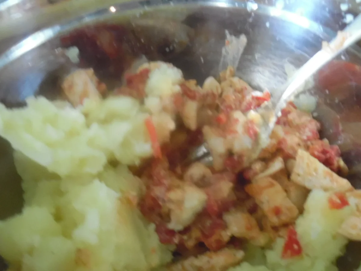 Chicken Potatoes mit Paprika-Rahm-Dip - Rezept - Bild Nr. 5729