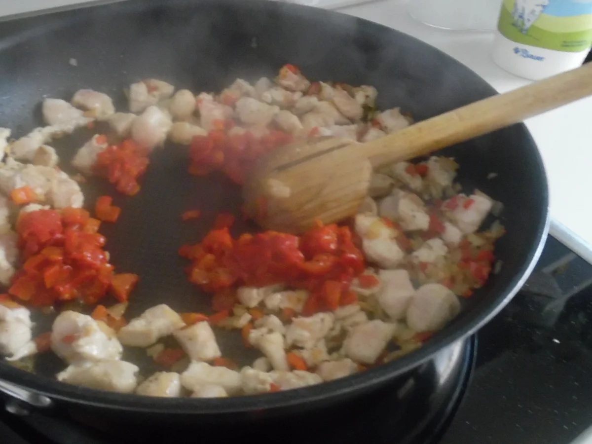 Chicken Potatoes mit Paprika-Rahm-Dip - Rezept - Bild Nr. 5733