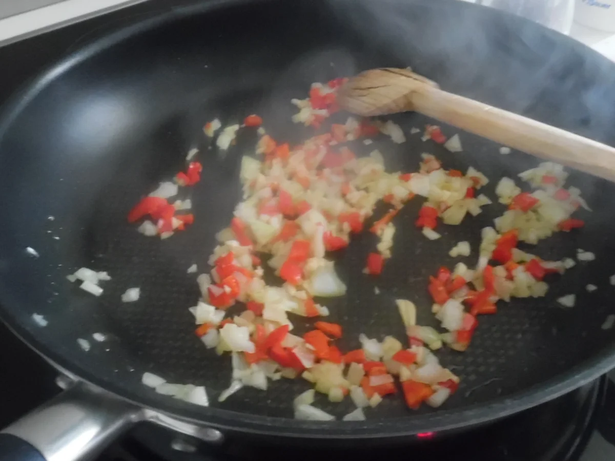 Chicken Potatoes mit Paprika-Rahm-Dip - Rezept - Bild Nr. 5735