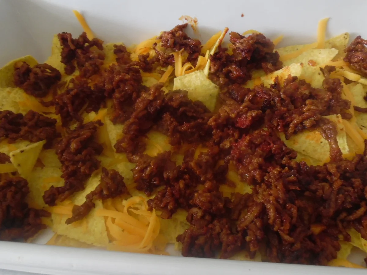 Rezept: Tortilla-Chips mit Hackfleisch, Käse und Schmand-Dip Bild Nr. 4 Tortilla-Chips mit Hackfleisch, Käse und Schmand-Dip - Rezept - Bild Nr. 4