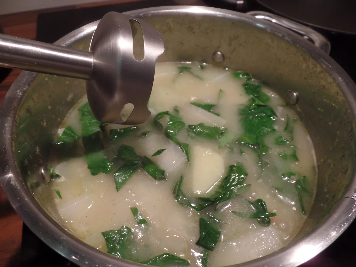 Rezept: Kohlrabisüppchen Bild Nr. 5728 Kohlrabisüppchen - Rezept - Bild Nr. 5728