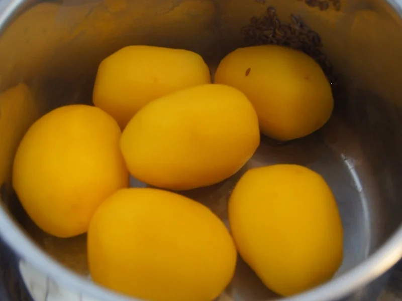 Tafelspitz Gulasch mit Kartoffeln und Nudeln - Rezept - Bild Nr. 5748