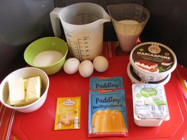 Rhabarberkuchen mit Mascarpone - Rezept - kochbar.de