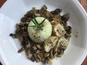 Rezept: Hähnchenbrust an braunen Curry-Champignons Bild Nr. 5751 Hähnchenbrust an braunen Curry-Champignons - Rezept - Bild Nr. 5751