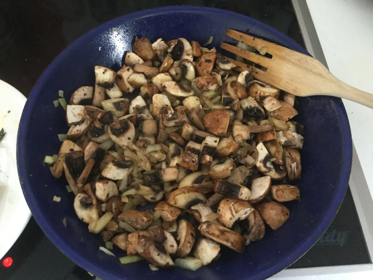 Hähnchenbrust an braunen Curry-Champignons - Rezept - Bild Nr. 5753