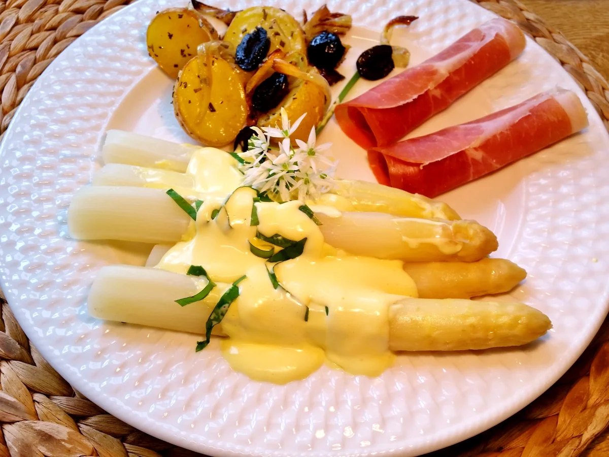 Ofen-Kartoffeln mit Rosmarin und Zwiebeln - Rezept - Bild Nr. 5763