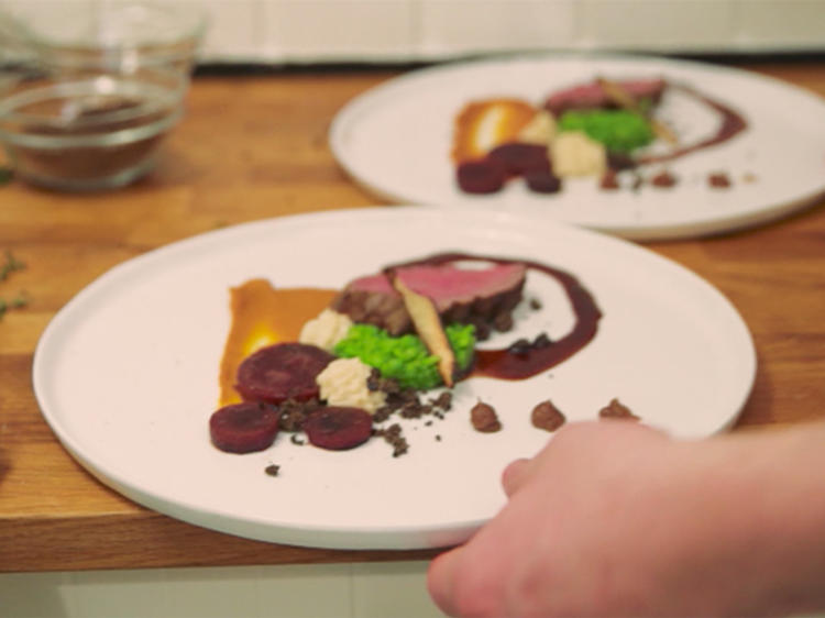 Rinderfilet mit Karottencreme, Pastinaken Püree und Rotweinjus - Rezept ...