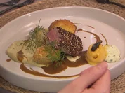 Rezept: Lammrรผcken in Quinoakruste mit Dukkah, Fenchel mal 2 und Kartoffel Praline Bild Nr. 3 Lammrรผcken in Quinoakruste mit Dukkah, Fenchel mal 2 und Kartoffel Praline - Rezept - Bild Nr. 3