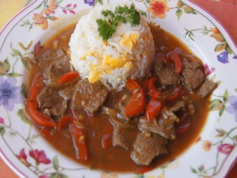Rindfleisch Szechuan Art mit gebratenen Eier-Reis - Rezept - Bild Nr. 5759