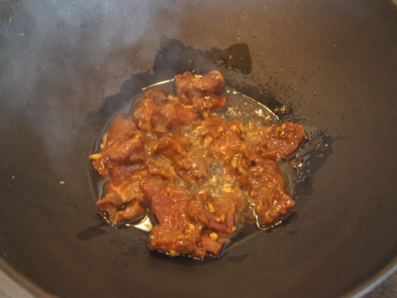 Rindfleisch Szechuan Art mit gebratenen Eier-Reis - Rezept - Bild Nr. 5766