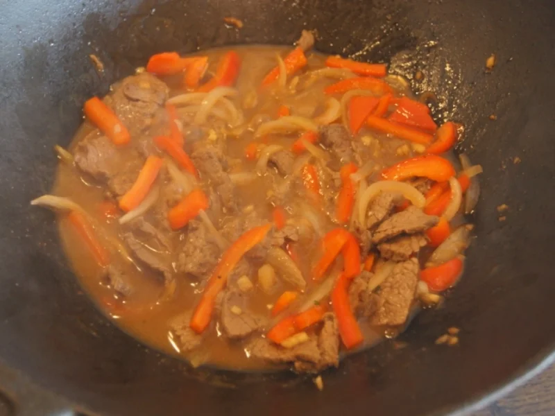 Rindfleisch Szechuan Art mit gebratenen Eier-Reis - Rezept - Bild Nr. 5770