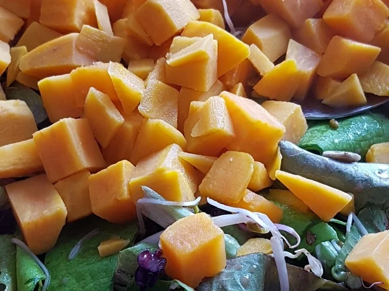 Süsskartoffel- Sprossen- Körner Sauerampfer und Babysalat Blätter - Rezept - Bild Nr. 5771