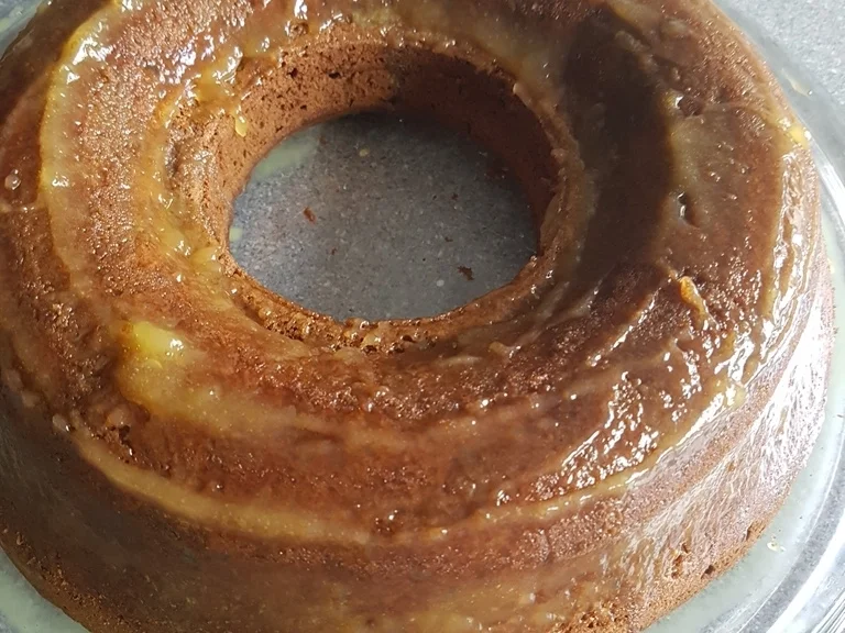 "Brownie" als Kuchenkranz und Lemon Curd Glasur - Rezept - Bild Nr. 5768